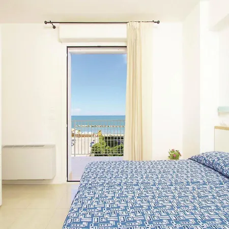 Apartamento Delfini Trilo Cupra Marittima